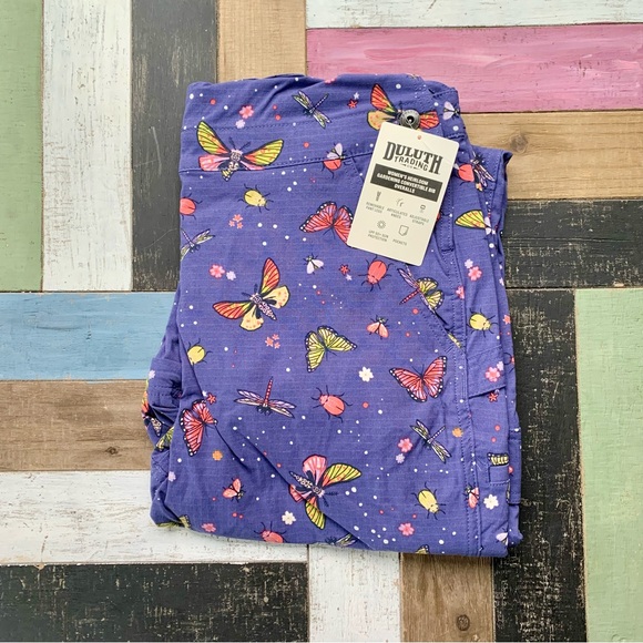 NWT Duluth Med Heirloom Gardening Convertible Bib Overalls Indigo Backyard Bugs - Picture 8 of 12
